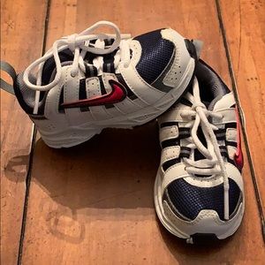 Nike baby boys chunky shoes